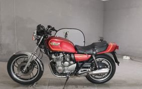 YAMAHA XJ550 4V8