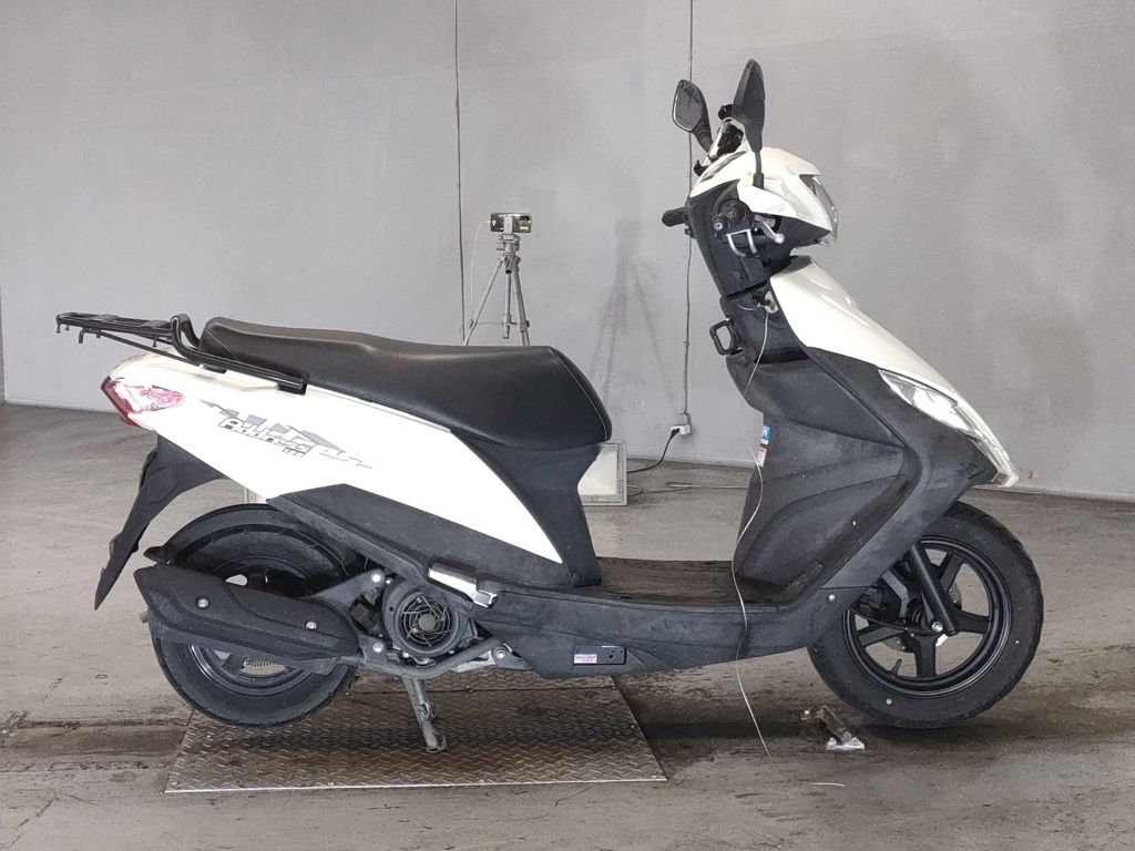 Фото Suzuki ADDRESS V125 с японского аукциона