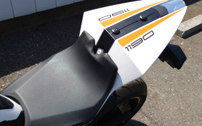 KTM 1190 RC8 R 2014 VR440