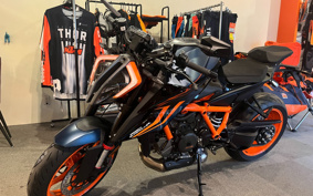 KTM 1290 SUPER DUKE R V3940