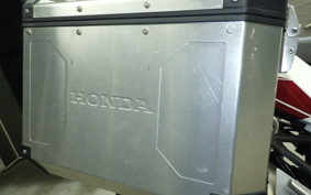 HONDA CRF1100L AFRICA TWIN 2022 SD10