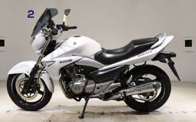 SUZUKI GSR250 2026