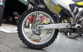 SUZUKI RM-Z250 KX250