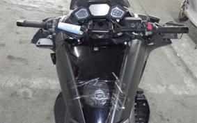 HONDA NM4 VULTUS -02 2016 RC82
