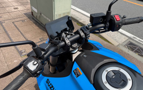 SUZUKI GSX-8S 2023 EM1AA