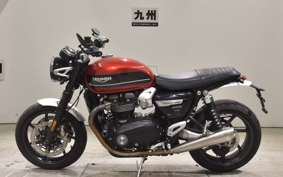 TRIUMPH SPEED TWIN