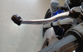 SUZUKI GSX250FX 2004 ZR250C