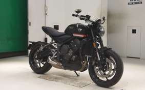 TRIUMPH TRIDENT 660 2023