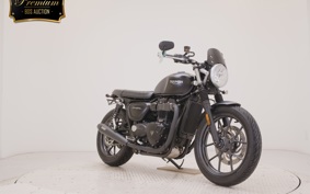 TRIUMPH STREET TWIN 2018