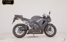 HONDA CBR600RR 2025 PC40