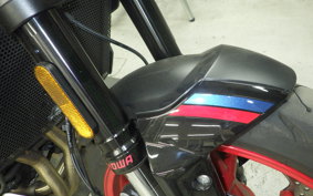 TRIUMPH TRIDENT 660 2025