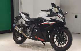 SUZUKI GSX250RA