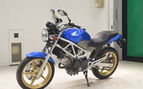 HONDA VTR 250 Gen. 2 1973 MC33