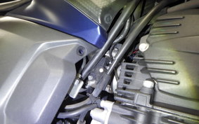 YAMAHA FZS25 2001