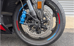 BMW M1000R 2024 0E81