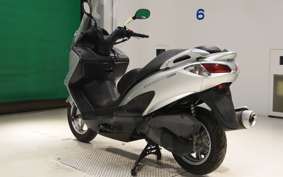 SUZUKI SKYWAVE 200 (Burgman 200)