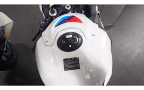 BMW S1000RR M 2025 0P21