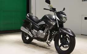 SUZUKI GSR250 2003