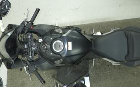 HONDA CBR650R E-Clutch 2025 RH17