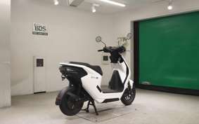 HONDA EM1 e: 2019 EF16