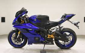 YAMAHA YZF-R6 2018