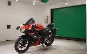 SUZUKI GSX-R125 DL33B