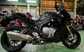 BMW S1000XR 2020 0D03