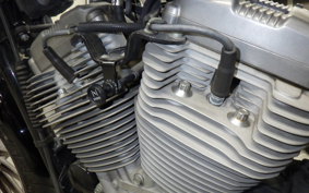 HARLEY XL883 2004