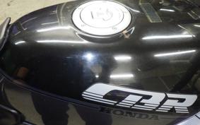 HONDA CBR250R 2025 MC17