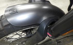 HUSQVARNA SVARTPILEN 401 2018