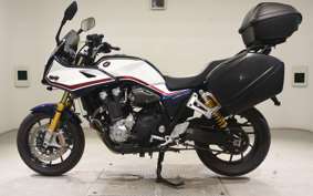 HONDA CB1300SB SUPER BOLDOR SP 2023 SC54
