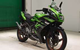 KAWASAKI Ninja 150RR