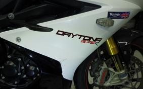 TRIUMPH DAYTONA 675 R 2014
