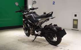 HUSQVARNA SVARTPILEN 401 2021