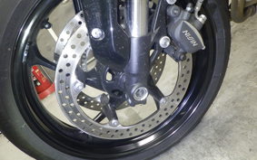 TRIUMPH TRIDENT 660 2025