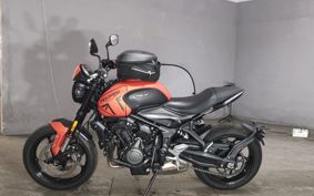 TRIUMPH TRIDENT 660 LGL10U
