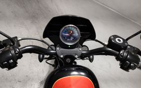 HARLEY XL883N 2013 LE2