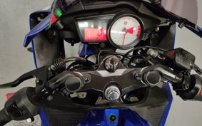 YAMAHA YZF-R125 RE06