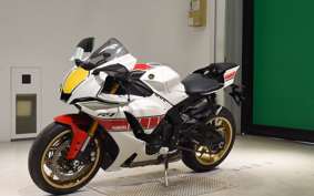 YAMAHA YZF-R1 2022 RN65J