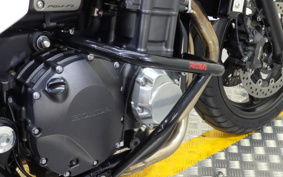 HONDA CB1300 SUPER  BOL DOR ABS 2013 SC54
