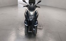 YAMAHA TRICITY 125 SE82J