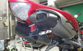 YAMAHA YZF-R1 2005