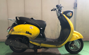 YAMAHA VINO 125 SE24