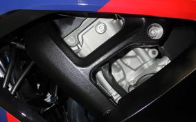 BMW M1000RR 2026