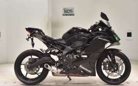 KAWASAKI ZX-25R ZX250E