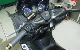 YAMAHA T-MAX 560 T 2021 SJ19J