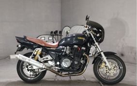 YAMAHA XJR1200 1995 4KG