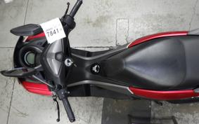 YAMAHA N-MAX 155 A 2014 SG50J