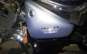 SUZUKI INTRUDER 250 LC