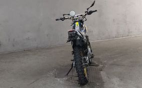 YAMAHA SEROW 225W DG08J